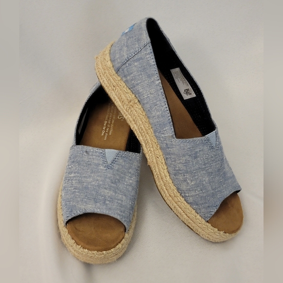 Toms Shoes - Toms Chambray Espadrille Flats Size 5.5